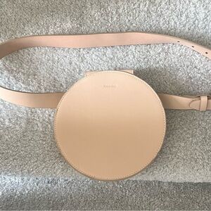 Calvin Klein Women's Beige Leather Waist Fanny Pack Round Belt Bag Size M $17
